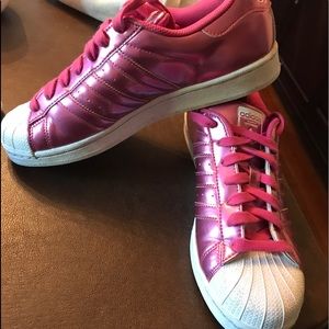Adidas superstar size 8.5